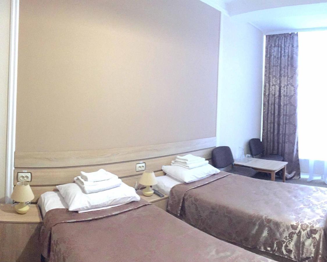 Hotel Dibrova Bila Zerkwa Exterior foto